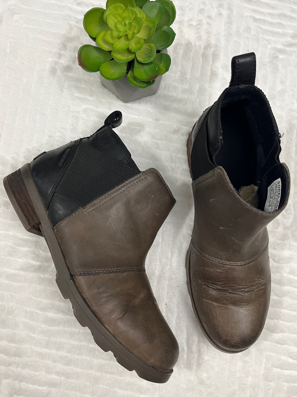 Sorel Emelie Chelsea Boots leather nl3719 women’s 8 gray black booties